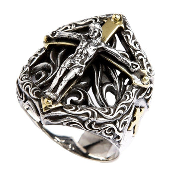 En manlig Jesuskorsring designad i en modig, gothisk bikerstil, tillverkad av massivt sterling silver.