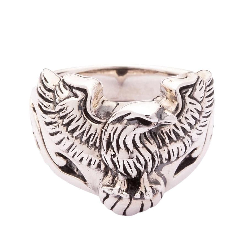 Une bague aigle pour homme, fabriquée à la main à partir de 22 grammes d'argent sterling massif.