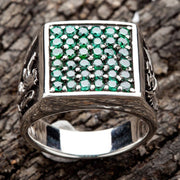 男士翡翠綠CZ印章戒指,925純銀,頂視圖顯示36顆綠色寶石