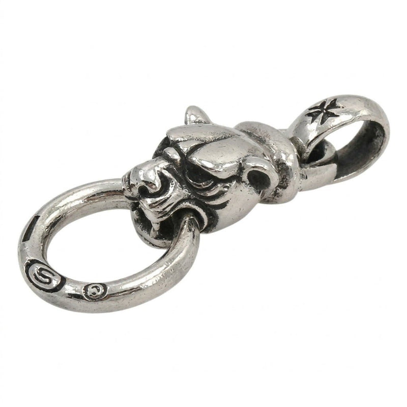 Massiver Sterling-Silber Pantherkopf-Anhänger mit robustem Karabiner und übergroßem Bail-Ring für duale Funktion.