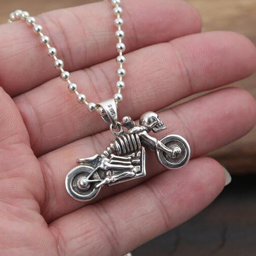 Tips on Buying A Biker’s Necklace