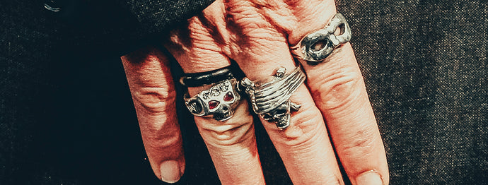 Guia do anel de Johnny Depp