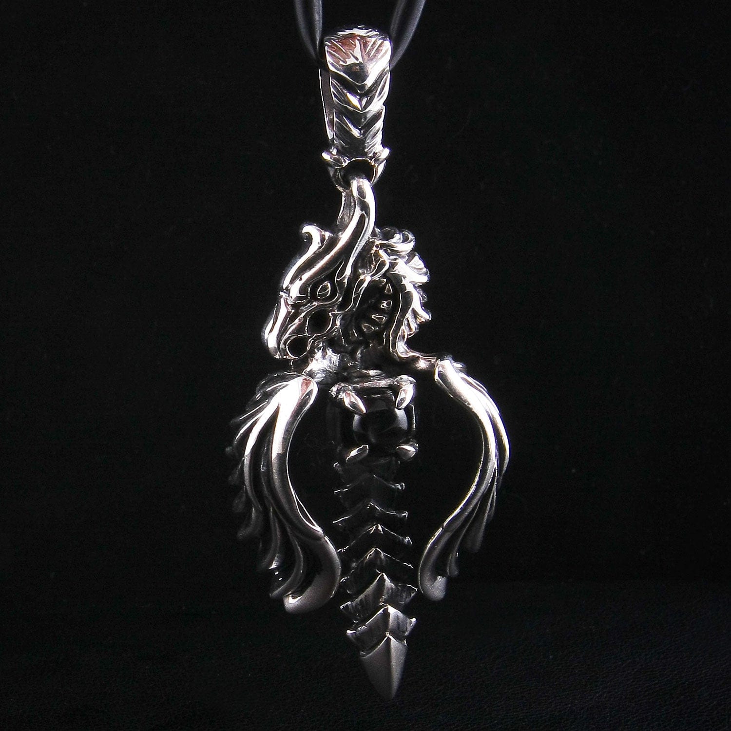 Heavy Guardian Talisman — Dragon Wings & Onyx
