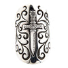 Ein auffälliger Biker-Statement-Ring, der wie ein Ritter-Schild mit einem Schwert gestaltet ist, aus massivem Sterlingsilber.