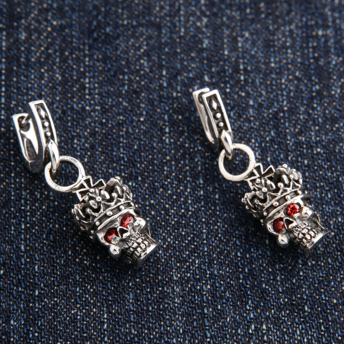 Orecchini a lobo da donna con teschio per ragazze in argento sterling 925 5A Cubic Zirconia Regali di compleanno per la sua ragazza Orecchini a lobo da donna con teschio per ragazze in argento sterling 925 5A Cubic Zirconia Regali di compleanno per la sua ragazza