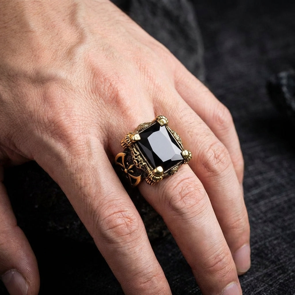 Anello Biker Artiglio di Drago Nero in Argento Anello Biker Artiglio di Drago Nero in Argento