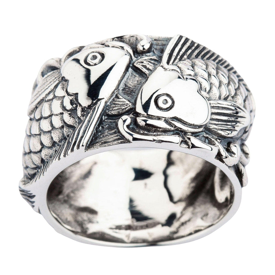 Japansk koi-ring i sterling silver, framifrån med design av två koifiskar.