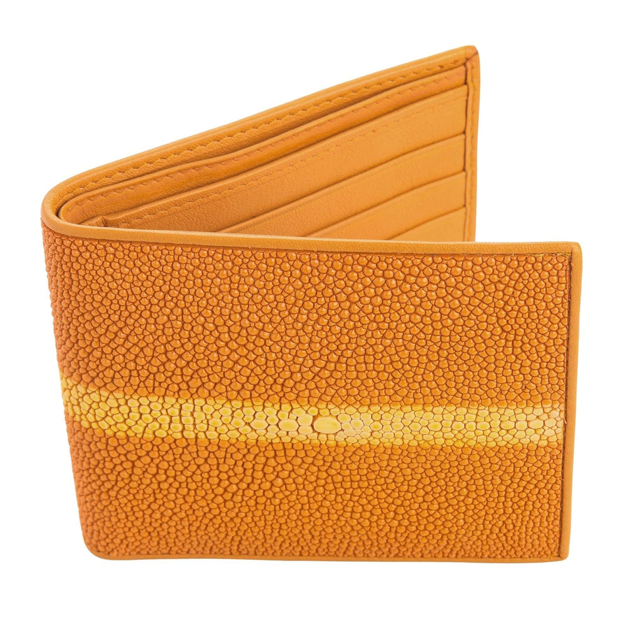 Exterior de una cartera de piel de raya naranja intenso, con su textura granulada característica y la apreciada fila central de perlas.