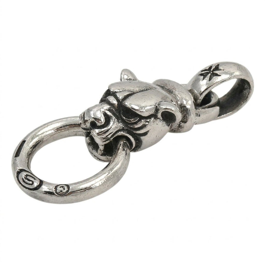 Pendentif tête de panthère en argent sterling massif avec mousqueton robuste et anneau bail surdimensionné à double fonction.