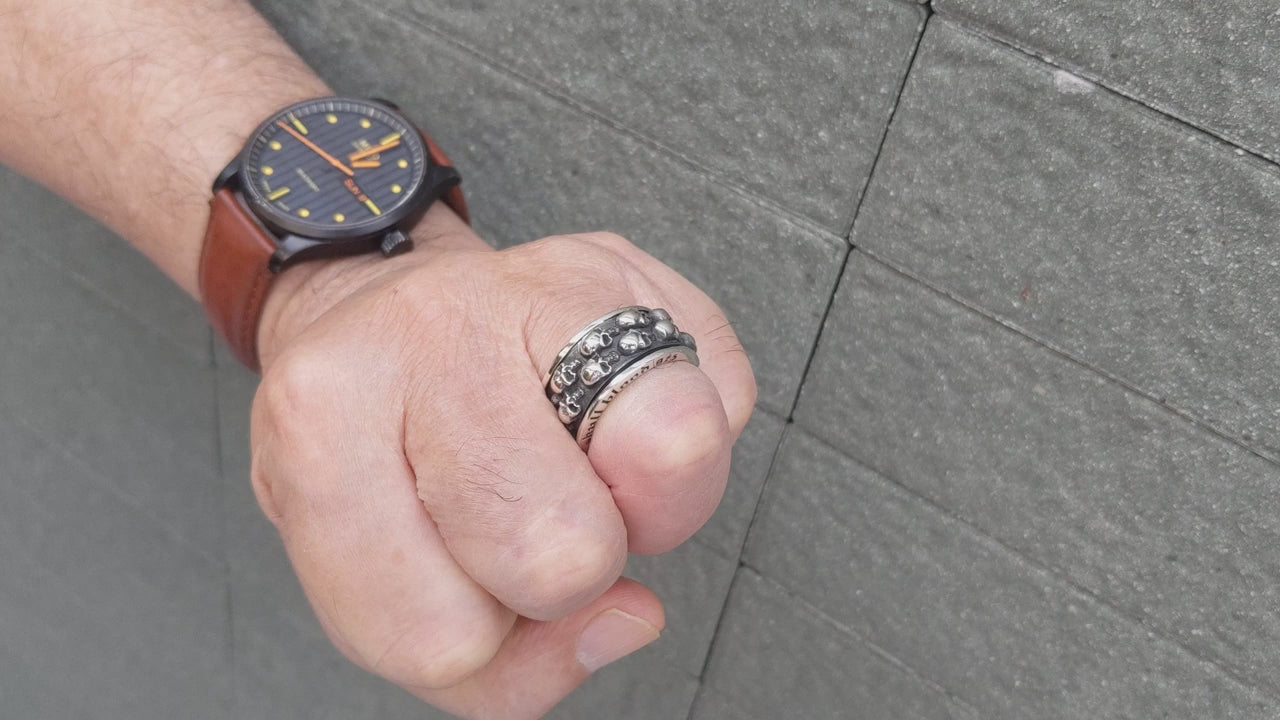 ダブルスカルスピナーリング — フィジェットスピナー ゴシックバンド