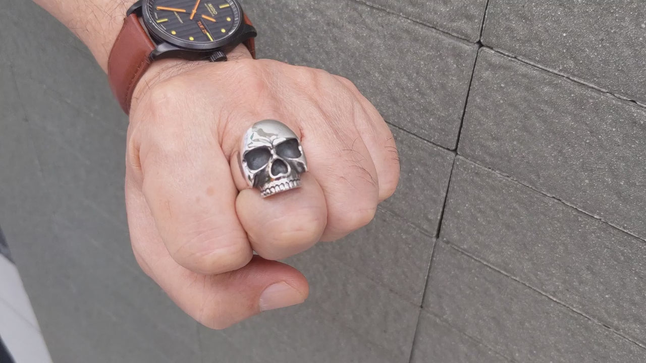 Keith Richards Skull Ring — Handcrafted for Guitar Players