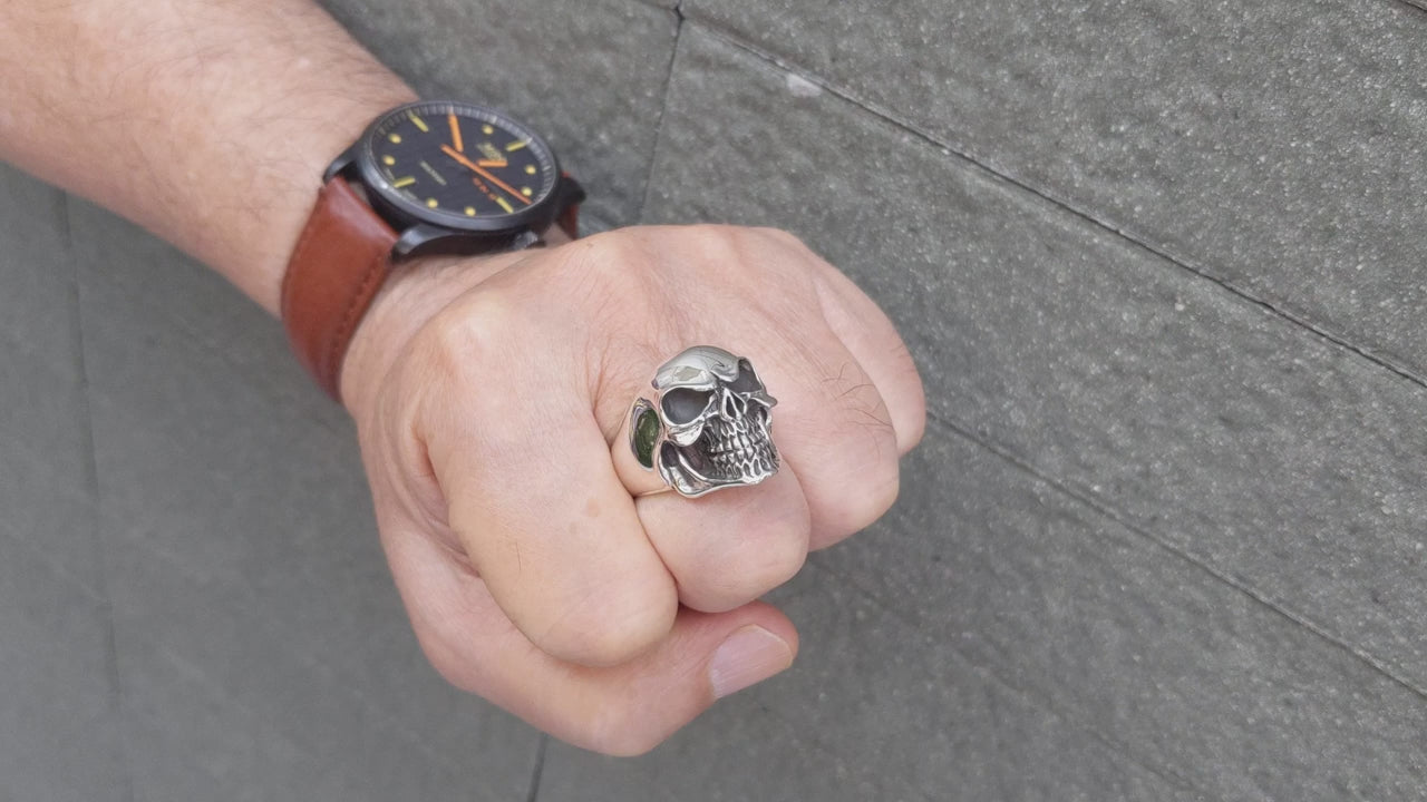 Laughing Skull Ring — ゴシック・バイカー スタイルリング