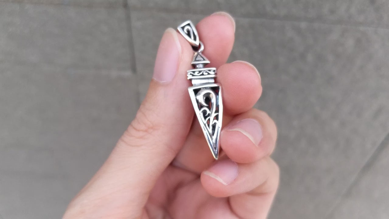 スピアヘッド ペンダント — トライバルウォーリアー