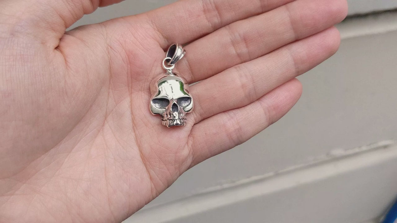 Skull Pendant for Riders — 10g Silver, Everyday Size