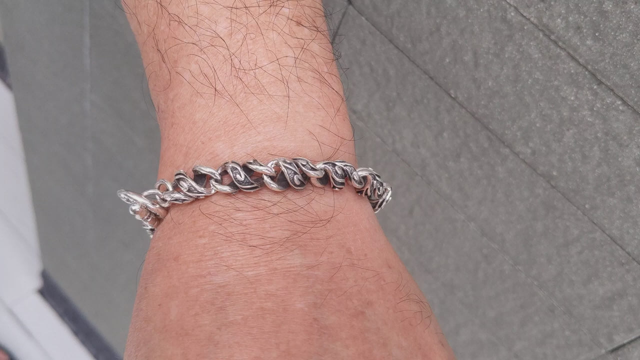 Twisted Link Silver Bracelet — Handcrafted Gothic Chain