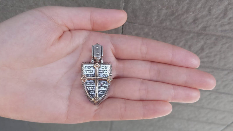 クロス・シールド・ペンダント — ゴシック・ツートーン | Bikerringshop