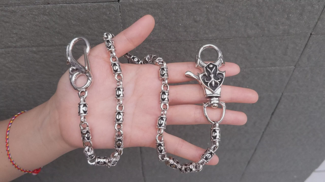 Maltese Cross Wallet Chain — Crusader Emblem for Riders