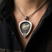 skull-guitar-pick-holder-