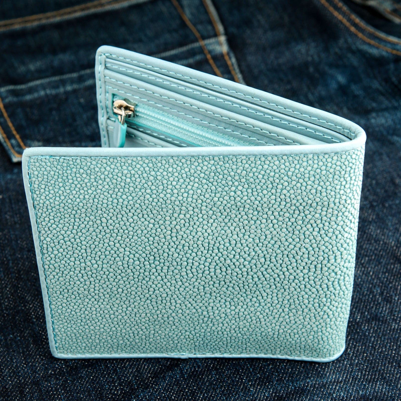 Moederland Onderwijs Kritiek Blue Turquoise Polished Stingray Skin Leather Wallet