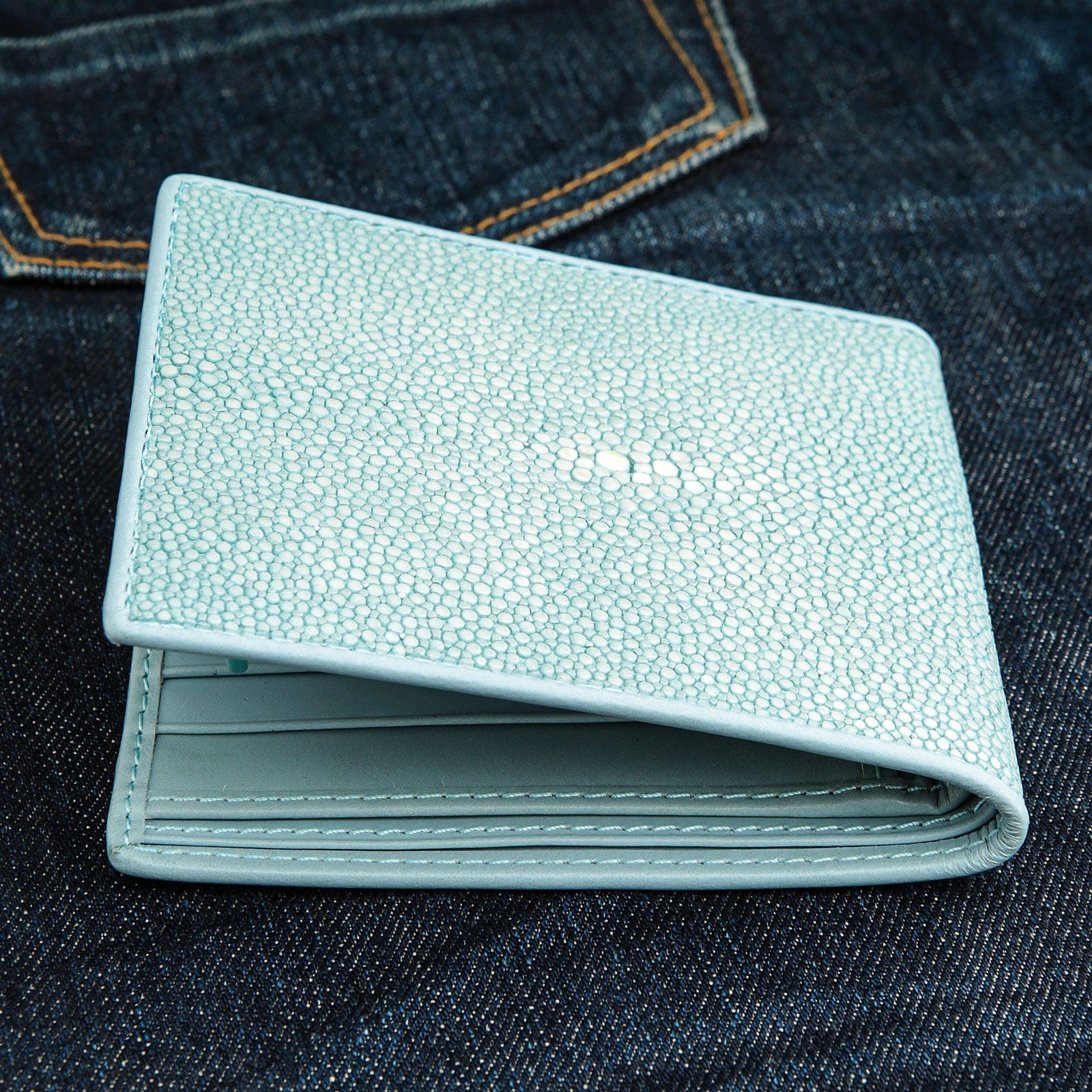 Stingray Leather Wallet – Genuine Blue Turquoise Stingray